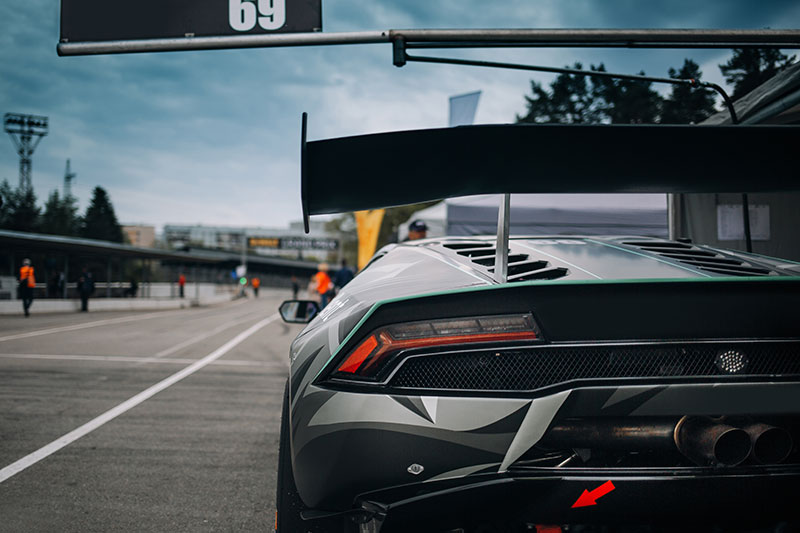 Race-spec performance vehicle